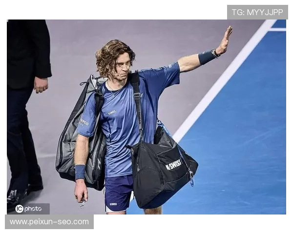 网球ATP500维也纳站卢布列夫意外爆冷落败止步第二轮